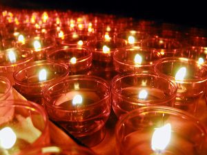 Candlelight-Schwimmen Candlelight-Schwimmen